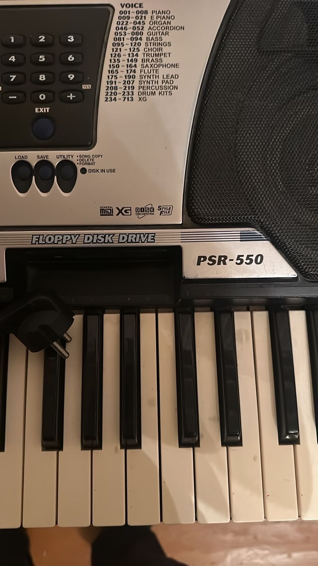 Yamaha PSR-550 arranger sintezator - Daxili iki ədəd dinamikli stereo — Pianino və digər klaviş alətləri, Bakı (3)