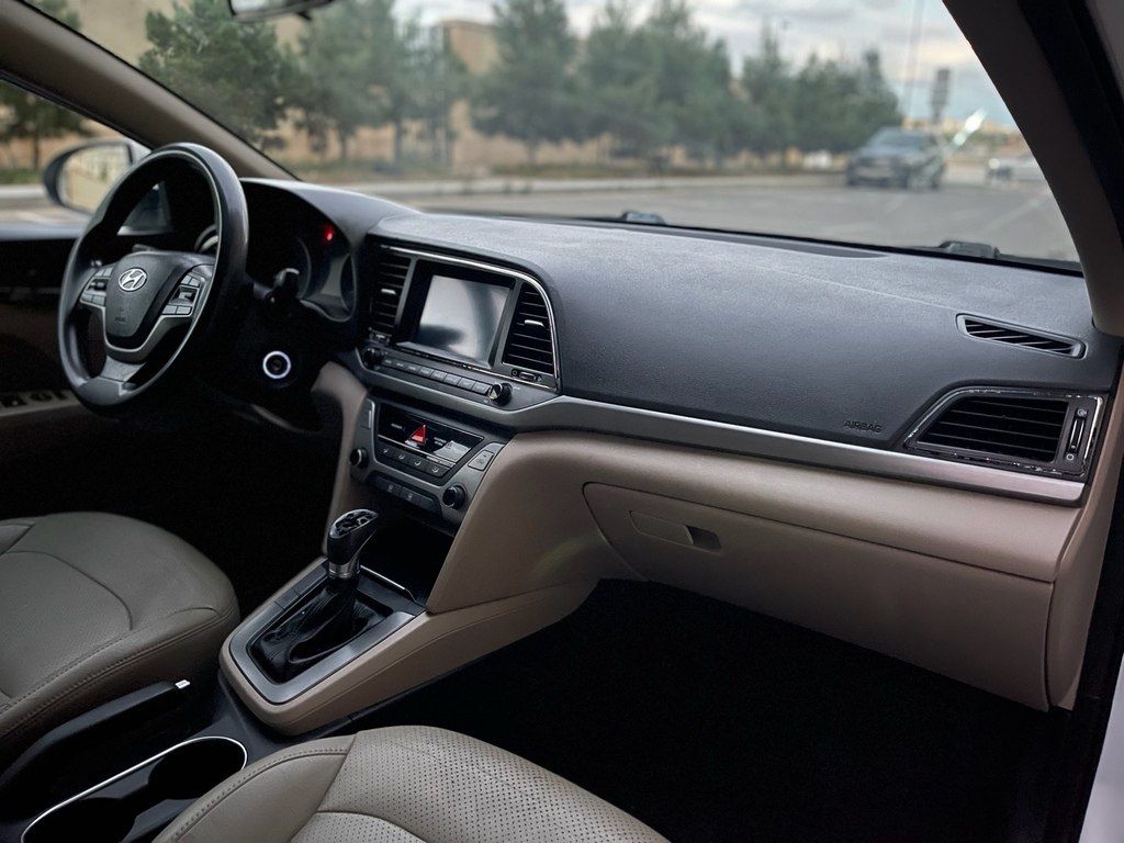 Hyundai Elantra, 2.0 L, 2017 il, 145 000 km — Avtomobillər, Bakı (6)