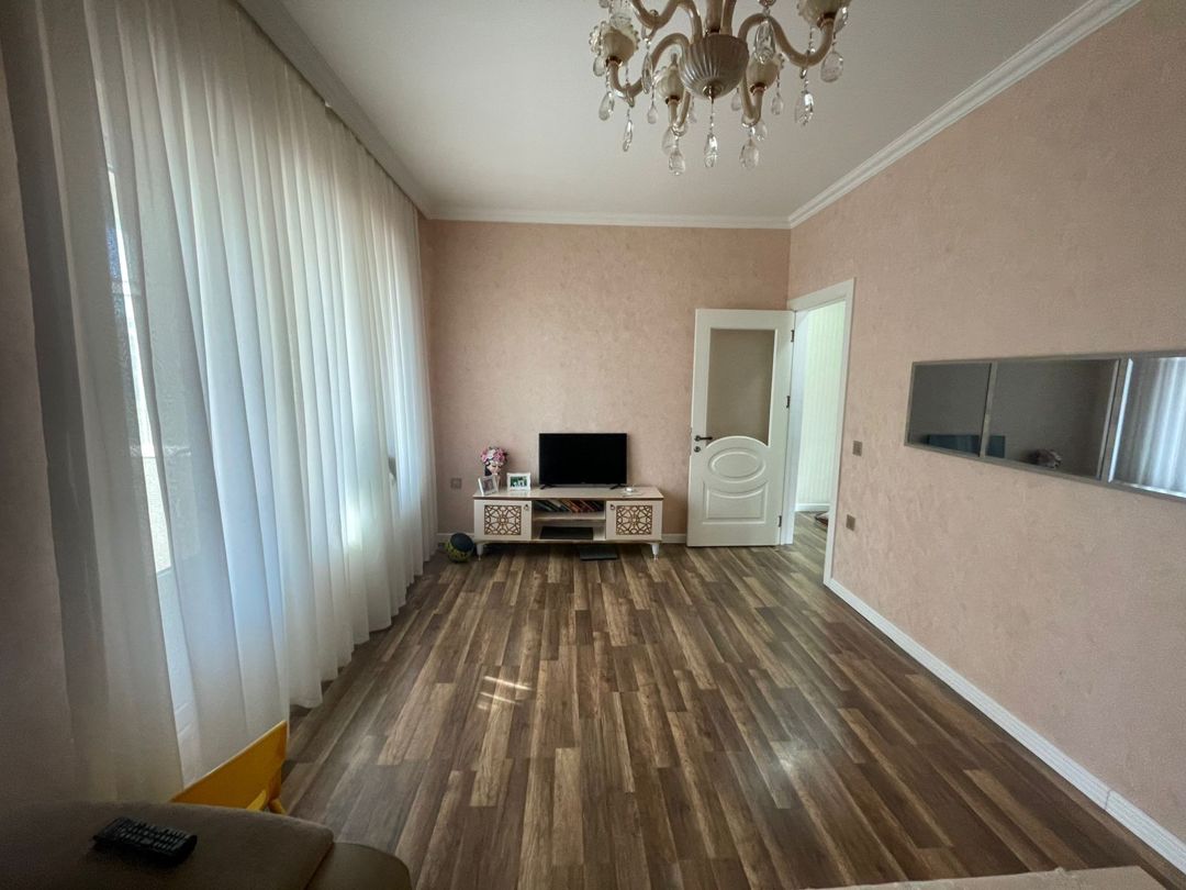 Satılır 4 otaqlı köhnə tikili 120 m² — Mənzil, Bakı (8)