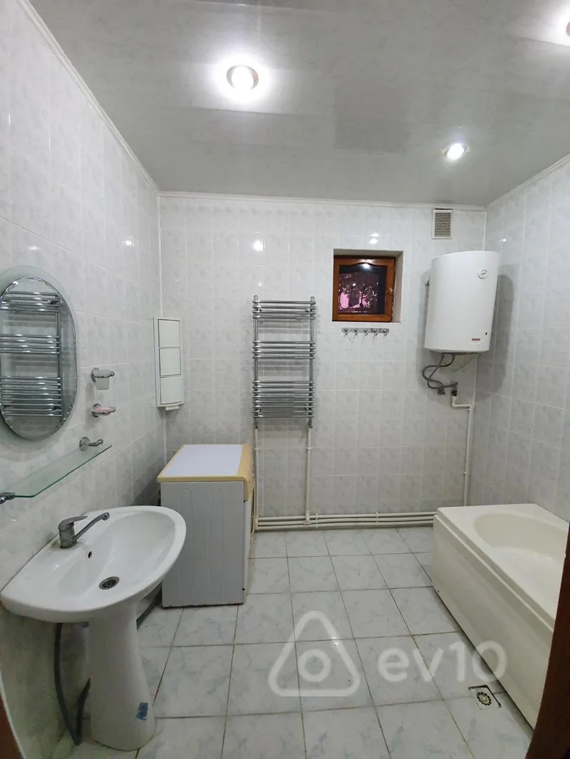 5 otaqlı həyət evi, 190 m², Novxanı Sabit Orucov — Ev, villa, Bakı (5)
