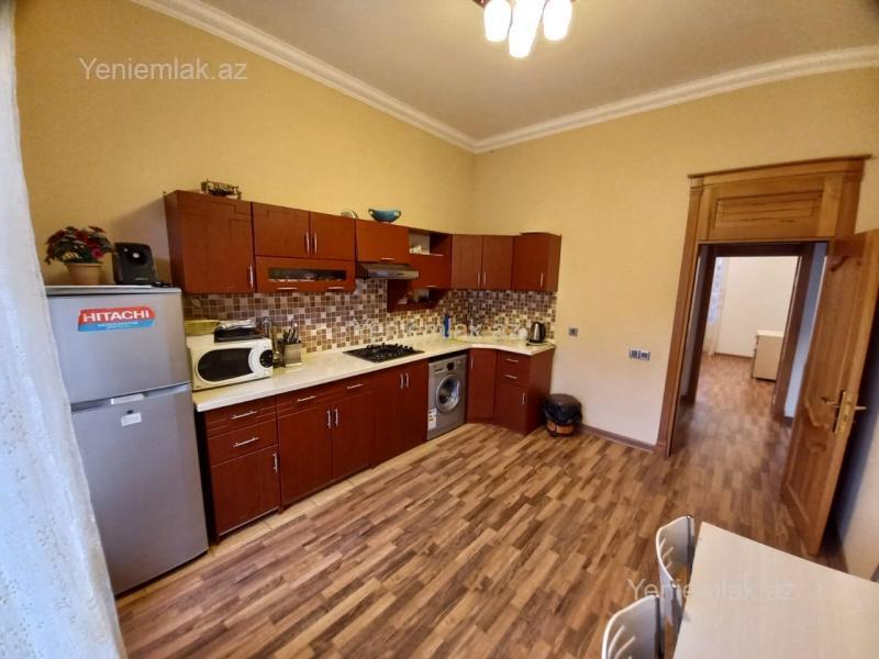 Günlük 5 otaqlı Həyət evi / Villa, 222 m², Quba — Ev, villa, Quba (8)