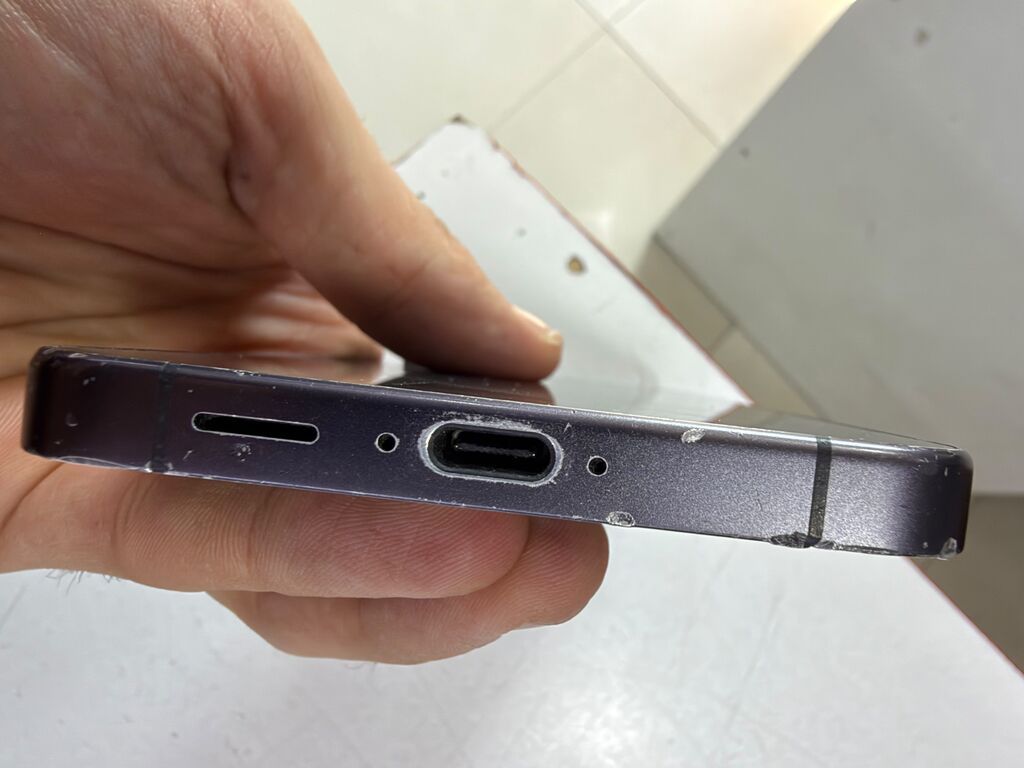 Samsung Galaxy S24 FE, 128 GB, rəng - Boz, Barmaq izi — Samsung, Bakı (3)