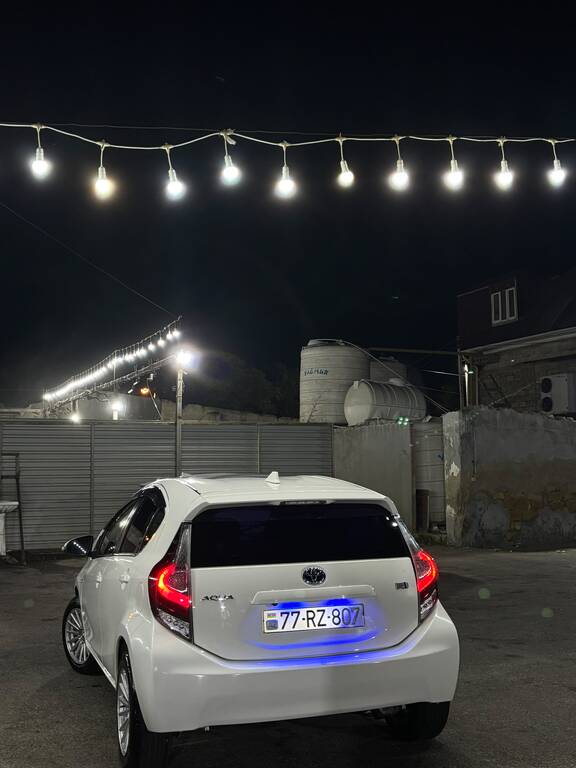 Toyota Aqua, 1.5 L, 0.87 kWh, 2018 il, 192 640 km 77-RZ-807 — Avtomobillər, Bakı (2)