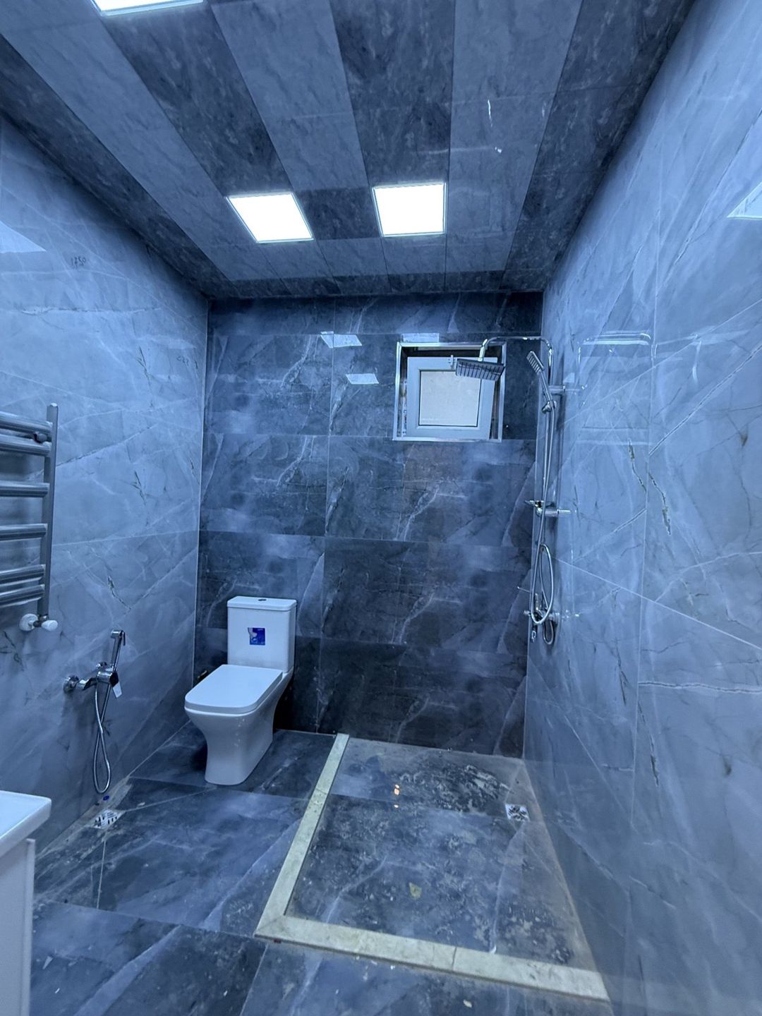 Satılır 5 otaqlı həyət evi/bağ evi 250 m² — Ev, villa, Bakı (5)