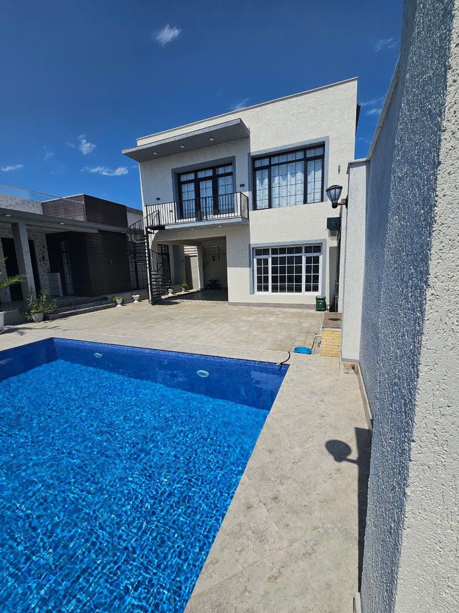 Satılır 5 otaqlı həyət evi/bağ evi 200 m² — Ev, villa, Bakı