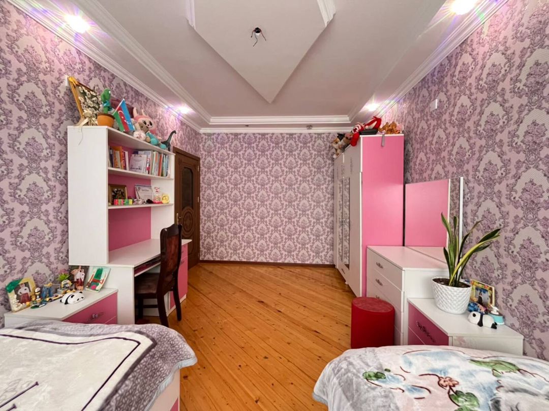 Satılır 4 otaqlı köhnə tikili 100 m² — Mənzil, Bakı (9)