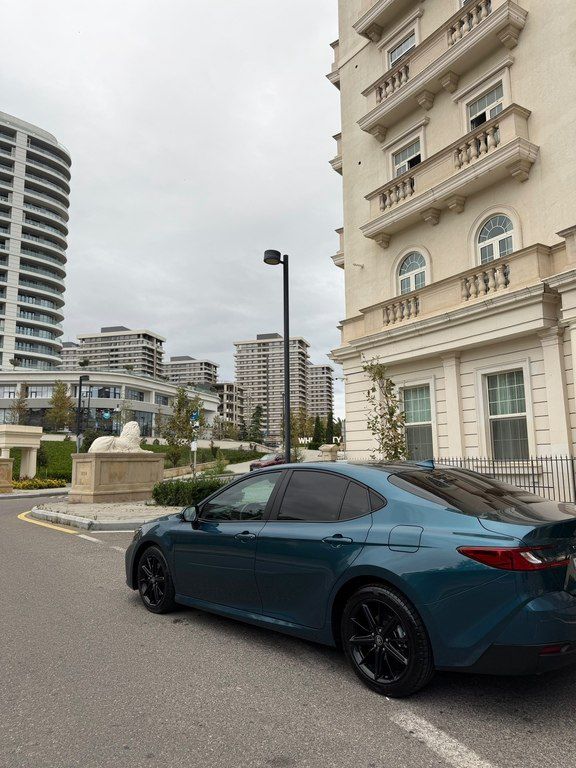 Toyota Camry, 2.5 L, 1.016 kWh, 2024 il, 42 500 km — Avtomobillər, Bakı (4)
