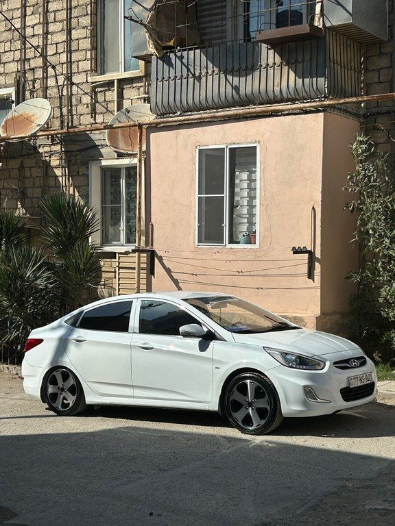 Hyundai Accent, 1.6 L, 2014 il, 300 000 km 77-NS-940 — Avtomobillər, Bakı (3)