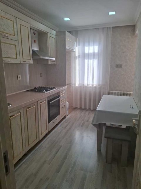 4-otaqlı mənzil, 10-cu mkr., 93 m² — Sumqayıt