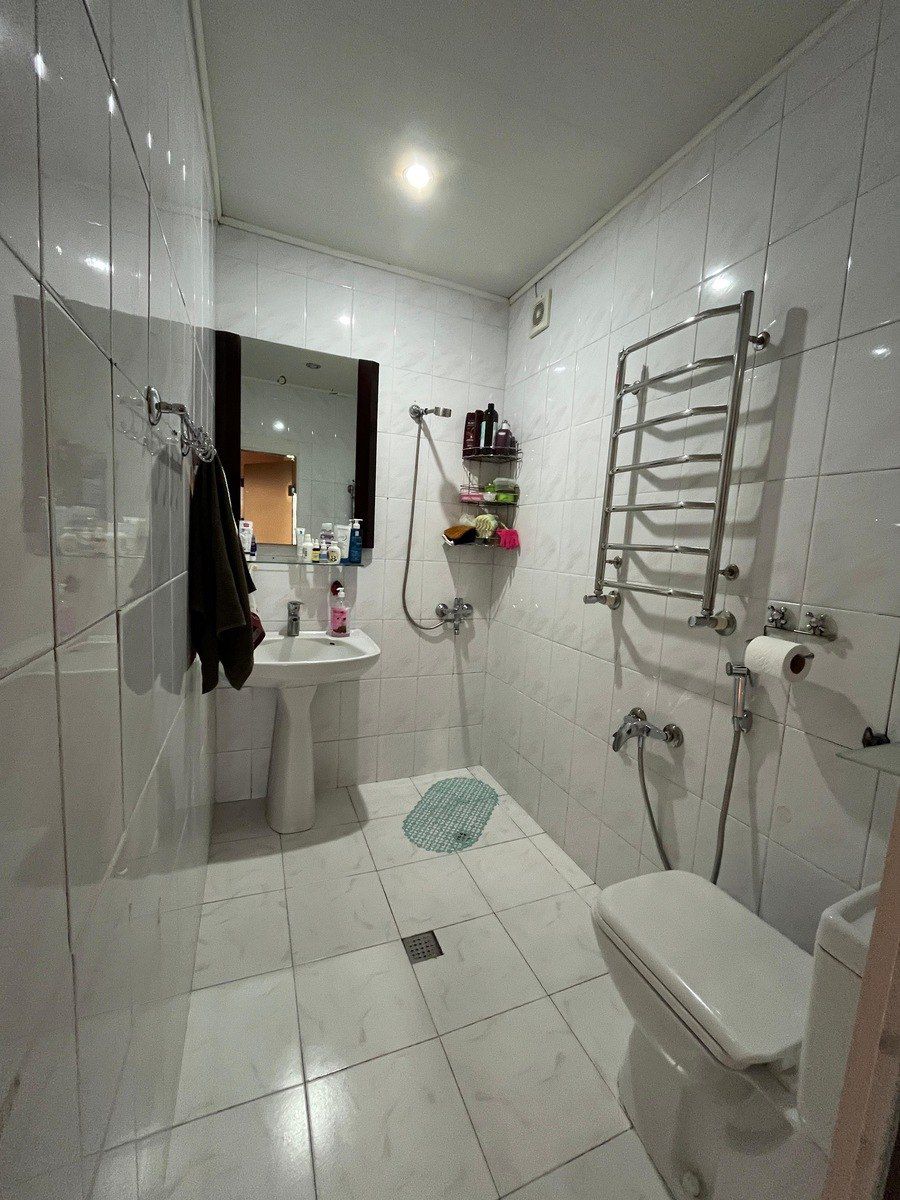 Satılır 2 otaqlı köhnə tikili 60 m² — Mənzil, Bakı (9)