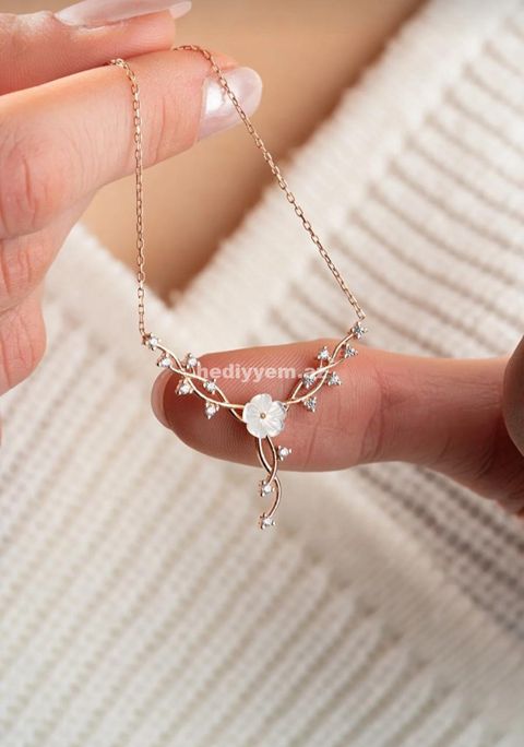 Gumus Sepler №40 — Necklaces and chains