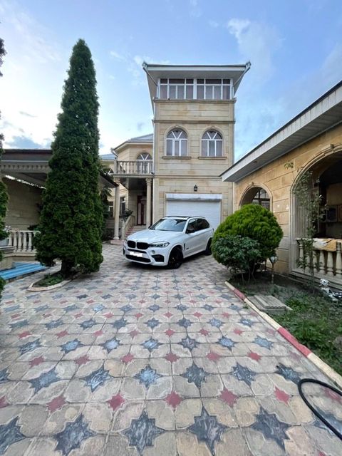 Villa, Şəki ş — Şəki