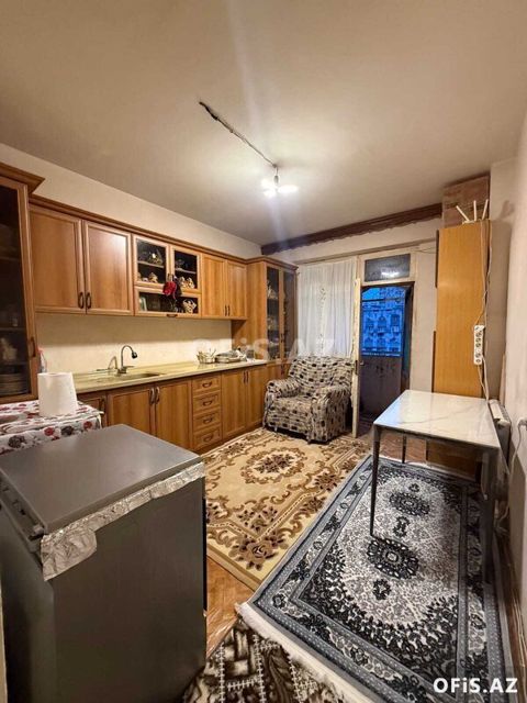 Köhnə tikili Satılır Xətai r., Həzi Aslanov m., 2 otaq, 60 m² — Apartment