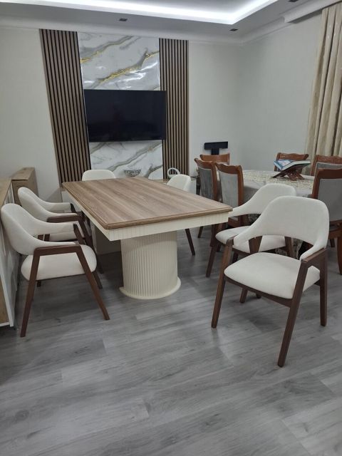 Masa və oturacaqlar — Bakı