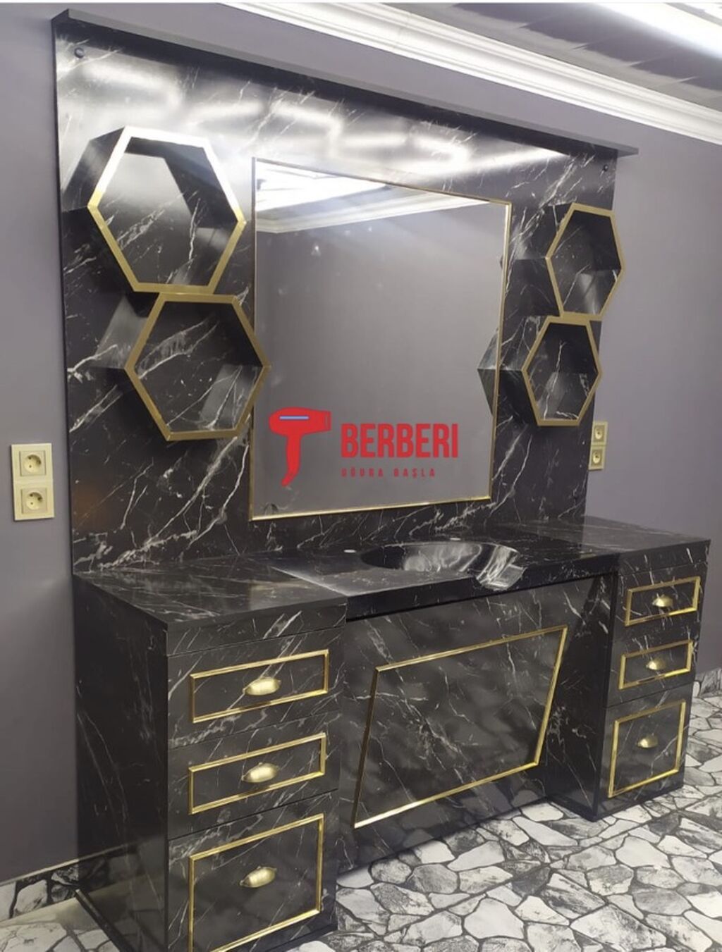 Bərbər mebeli və iş masaları – salonlar üçün funksional və estetik — Salon mebeli, Bakı (5)