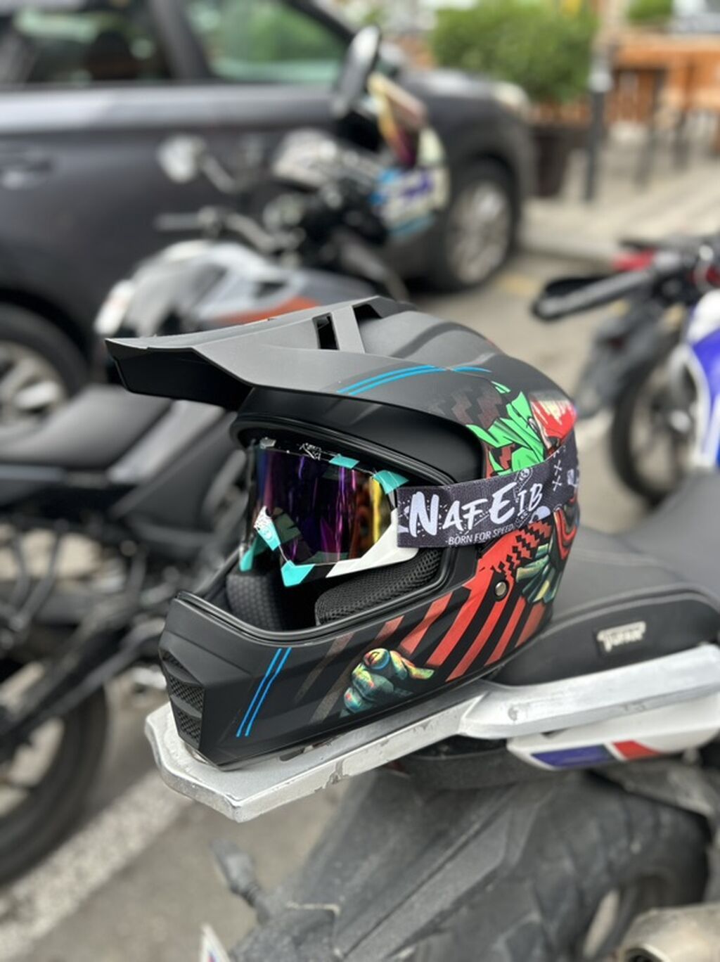 Yeni heç işlənmiyib Açkisi ilə birlikdə Satılır çox möhtəşəm görunuşu — Motosiklet geyimi, Sumqayıt (4)