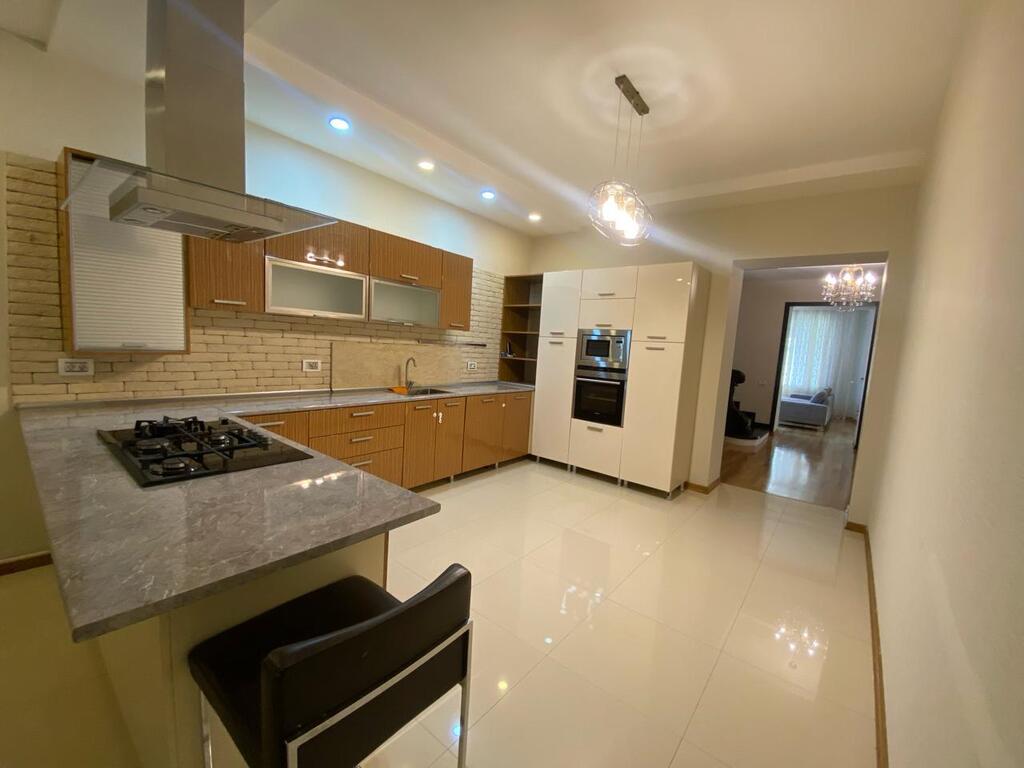 Satılır 8 otaqlı həyət evi/bağ evi 367 m² — Ev, villa, Bakı (5)