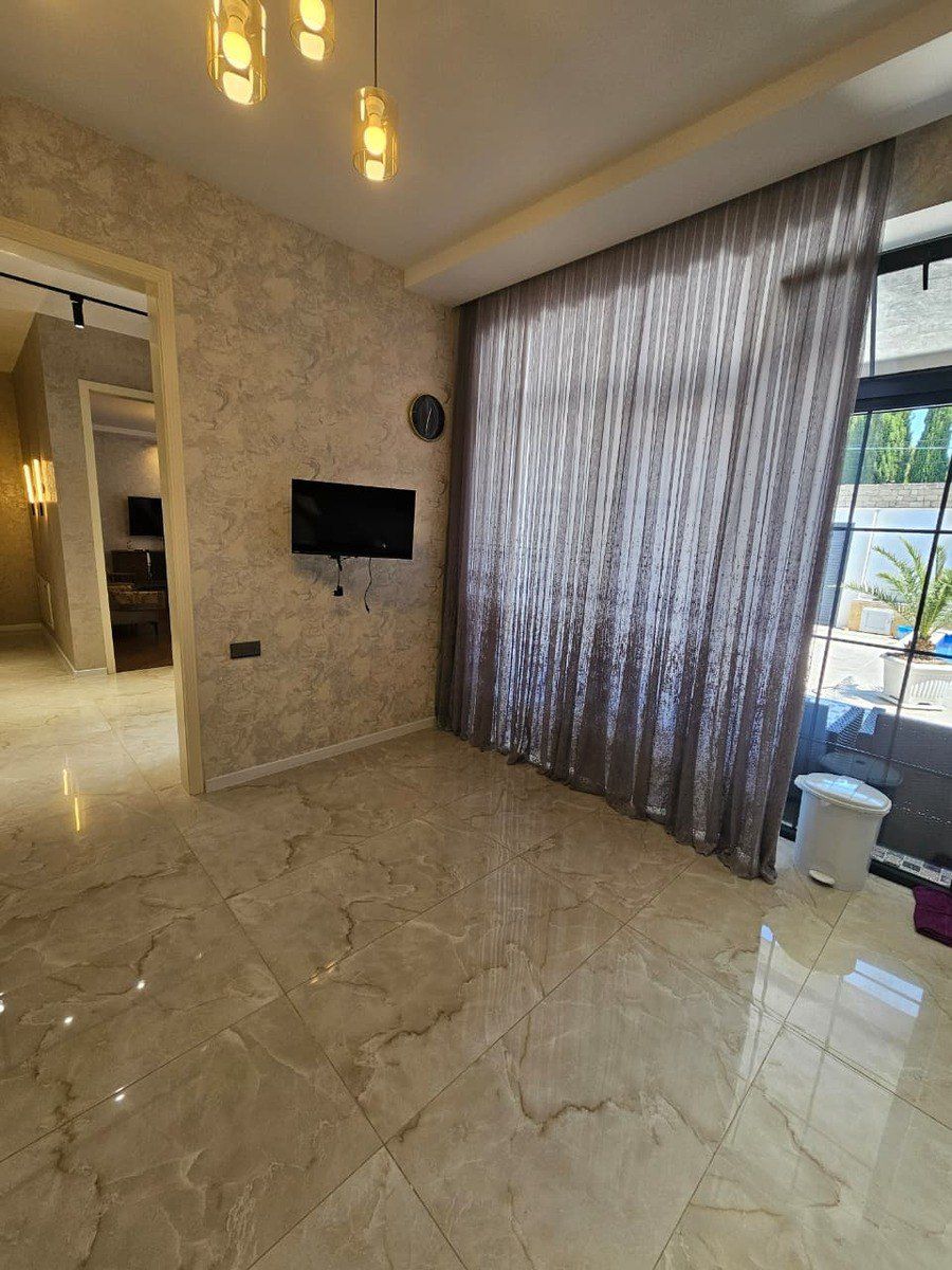 Satılır 5 otaqlı həyət evi/bağ evi 200 m² — Ev, villa, Bakı (11)