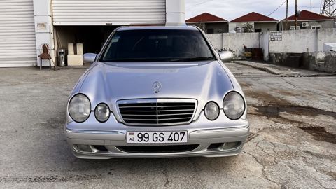 Mercedes E 220, 2.2 L, 2000 il, 303 000 km — Bakı