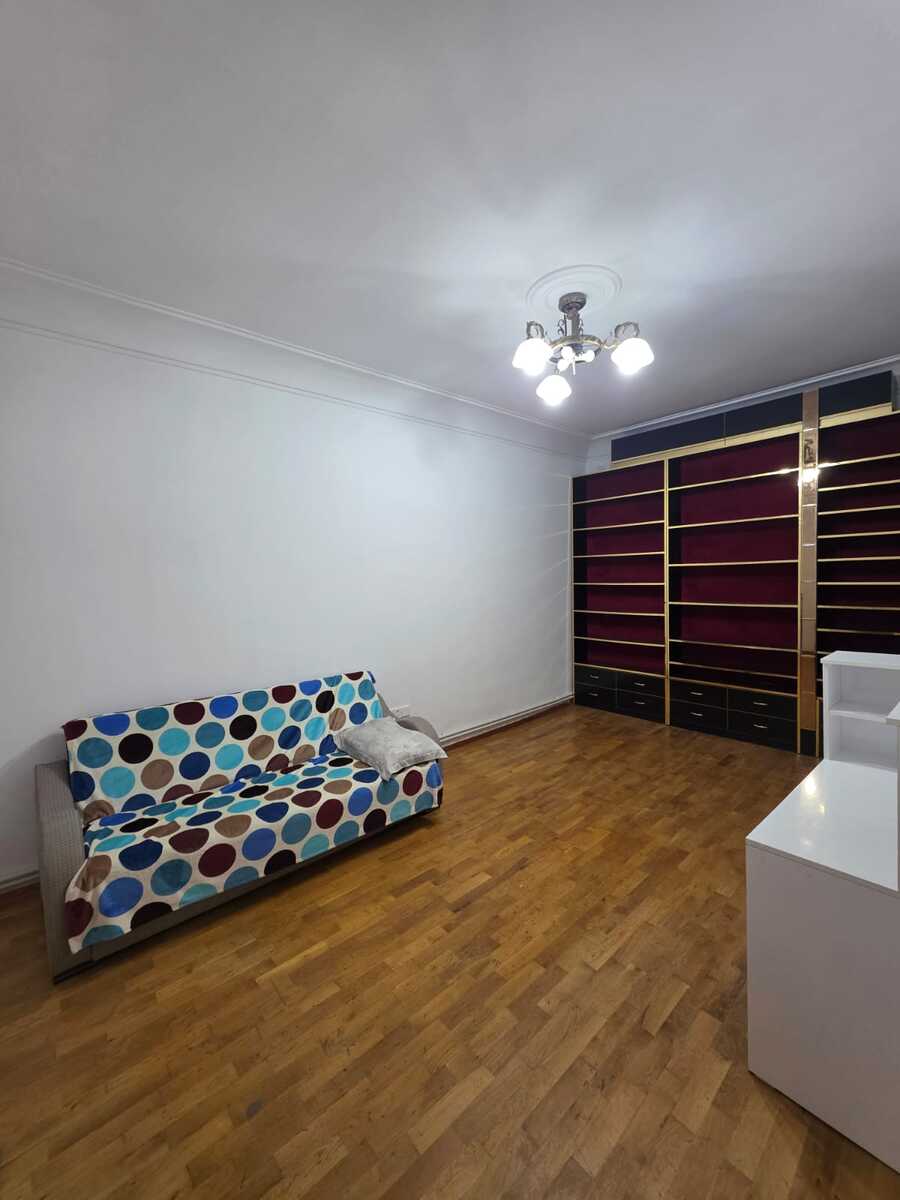 İcarəyə verilir 3 otaqlı köhnə tikili 90 m² — Mənzil, Bakı