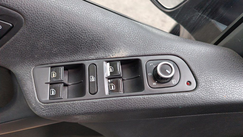 Volkswagen Tiguan, 2.0 L, 2010 il, 224 000 km — Avtomobillər, Bakı (12)