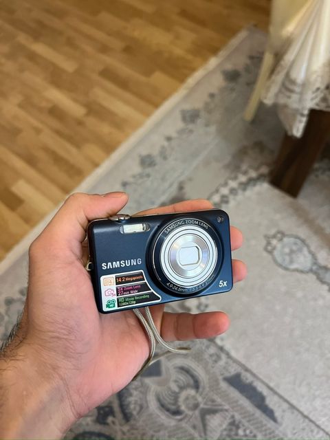 Samsung Rəqəmsal Fotoaparat (14.2 MP, 5x Zoom) — Bakı