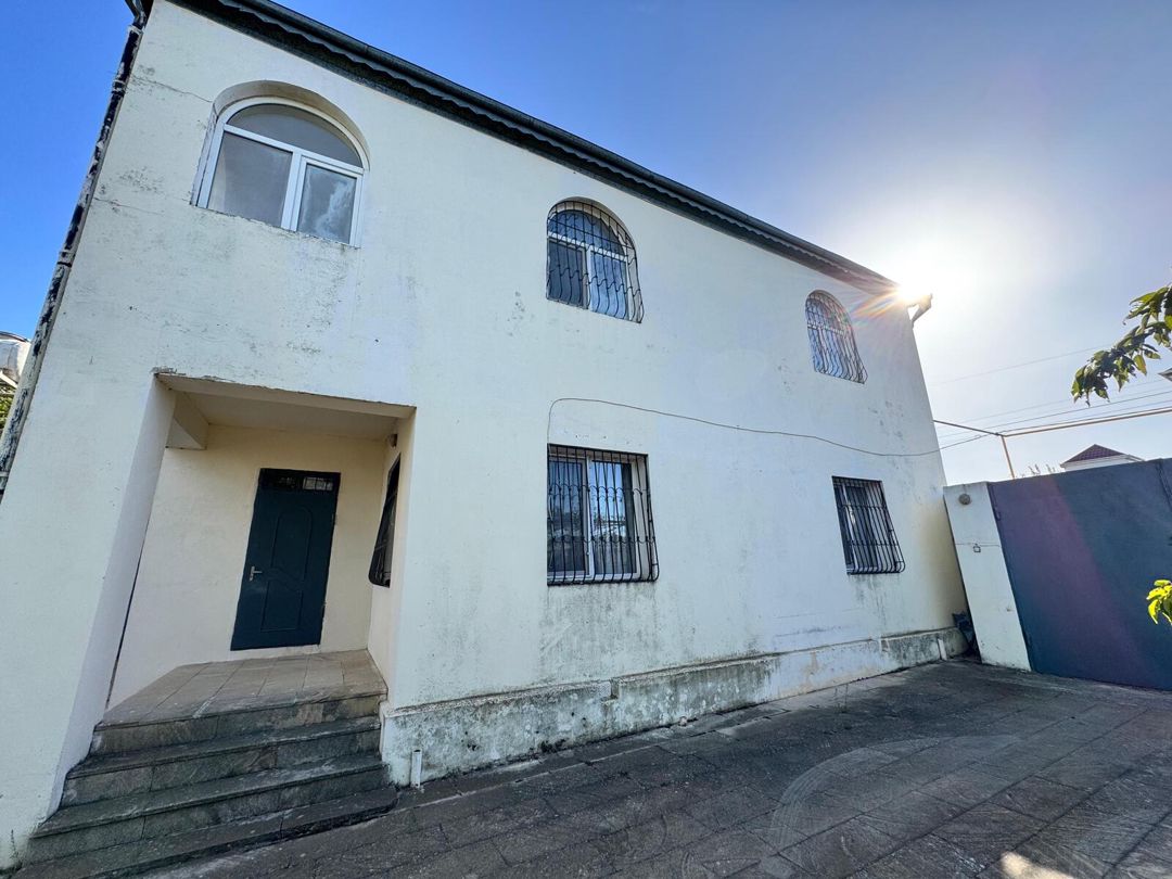 Satılır 7 otaqlı həyət evi/bağ evi 300 m² — Ev, villa, Bakı (11)