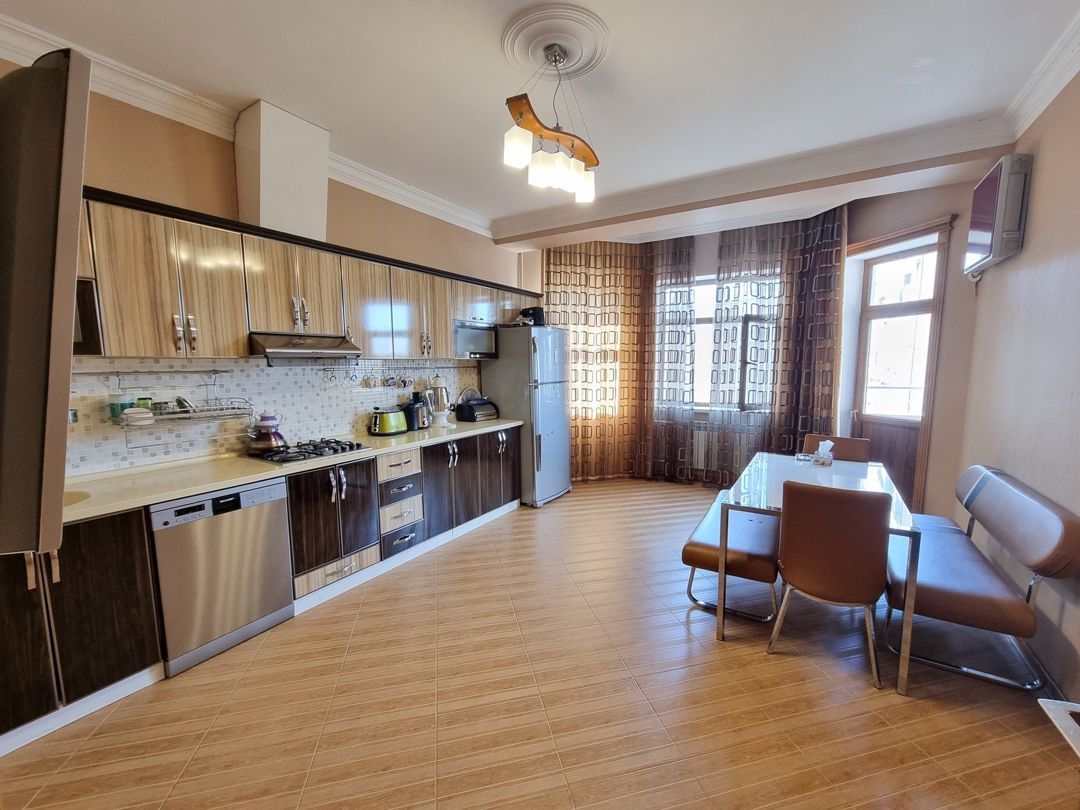 Satılır 3 otaqlı yeni tikili 156 m² — Mənzil, Bakı (8)