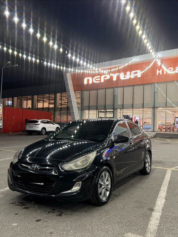 Hyundai Accent, 1.4 L, 2012 il, 277 000 km 99-NH-109 — Avtomobillər, Bakı (2)