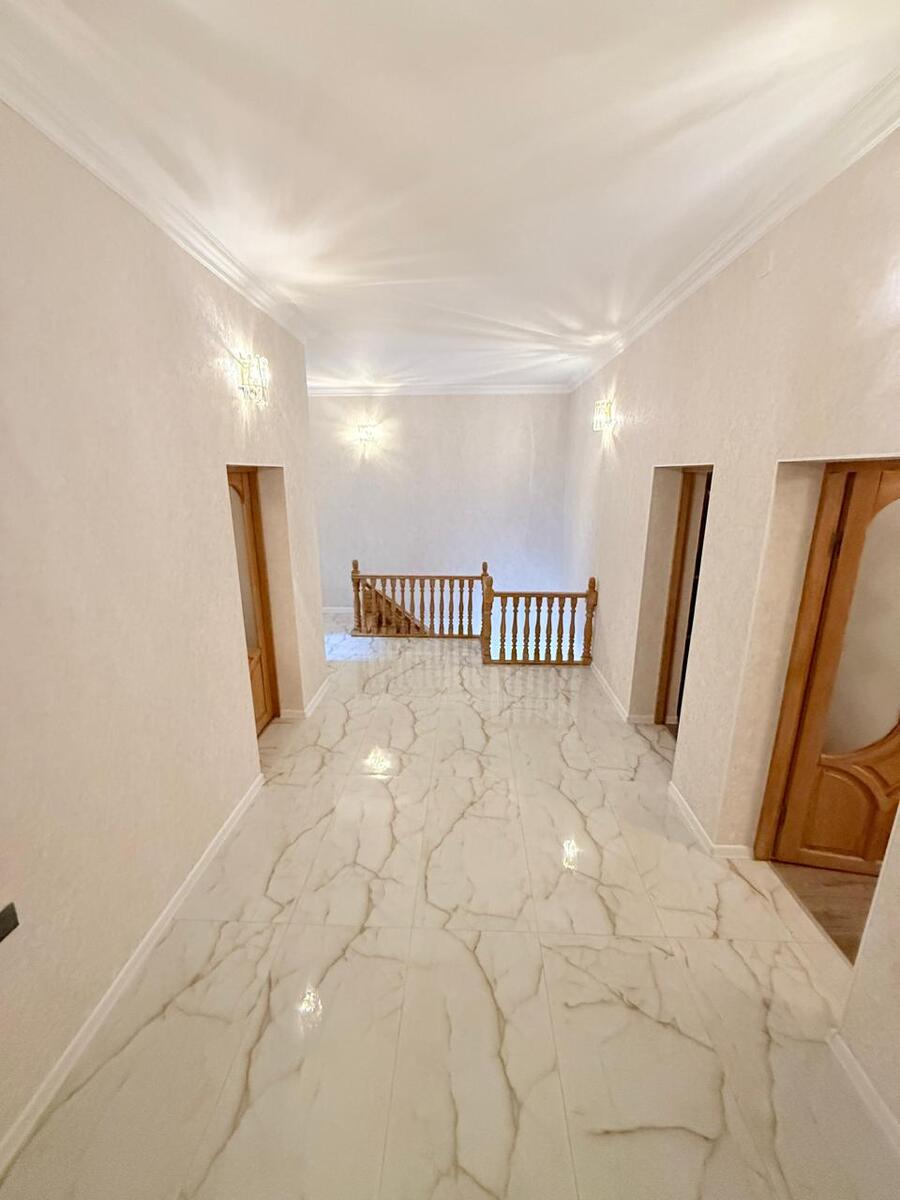 Satılır 4 otaqlı həyət evi/bağ evi 220 m² — Ev, villa, Bakı (8)