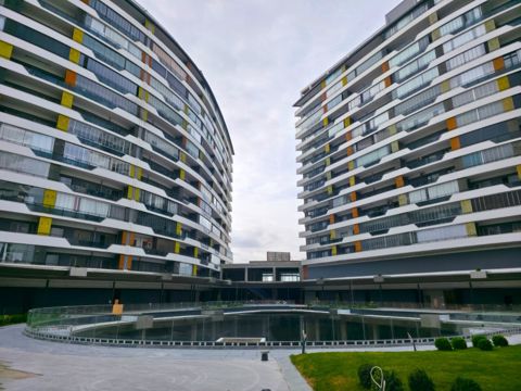 Satılır 2 otaqlı yeni tikili 72.2 m² — Bakı