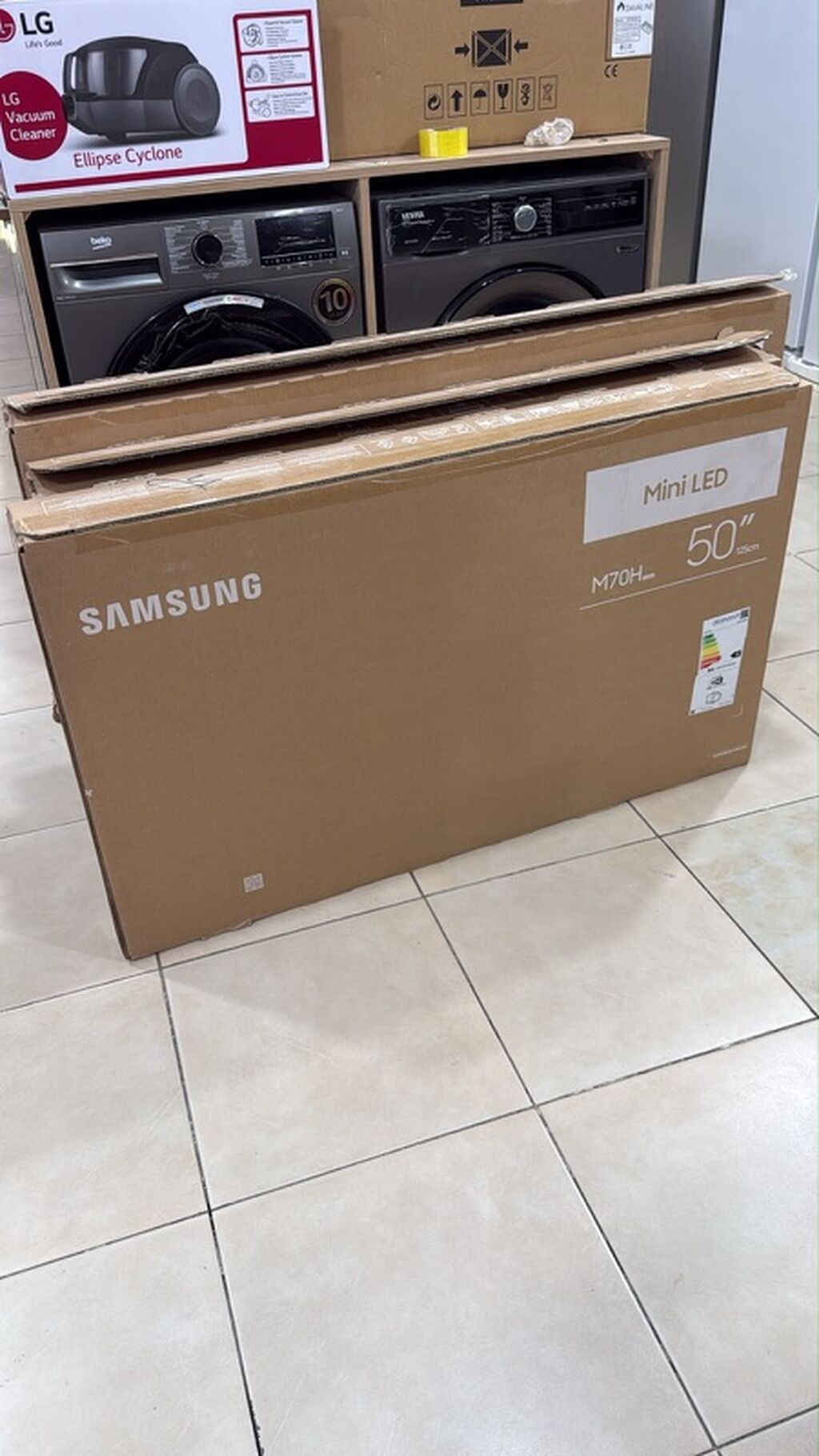 Samsung Mini LED TV – 50" (125 sm), M70H Class - Ekran: 50 düym / 125 — Televizorlar, Bakı (4)
