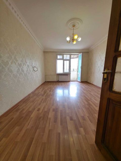 Satılır 3 otaqlı köhnə tikili 80 m² — Bakı