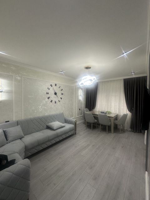 Satılır 2 otaqlı köhnə tikili 38 m² — Bakı