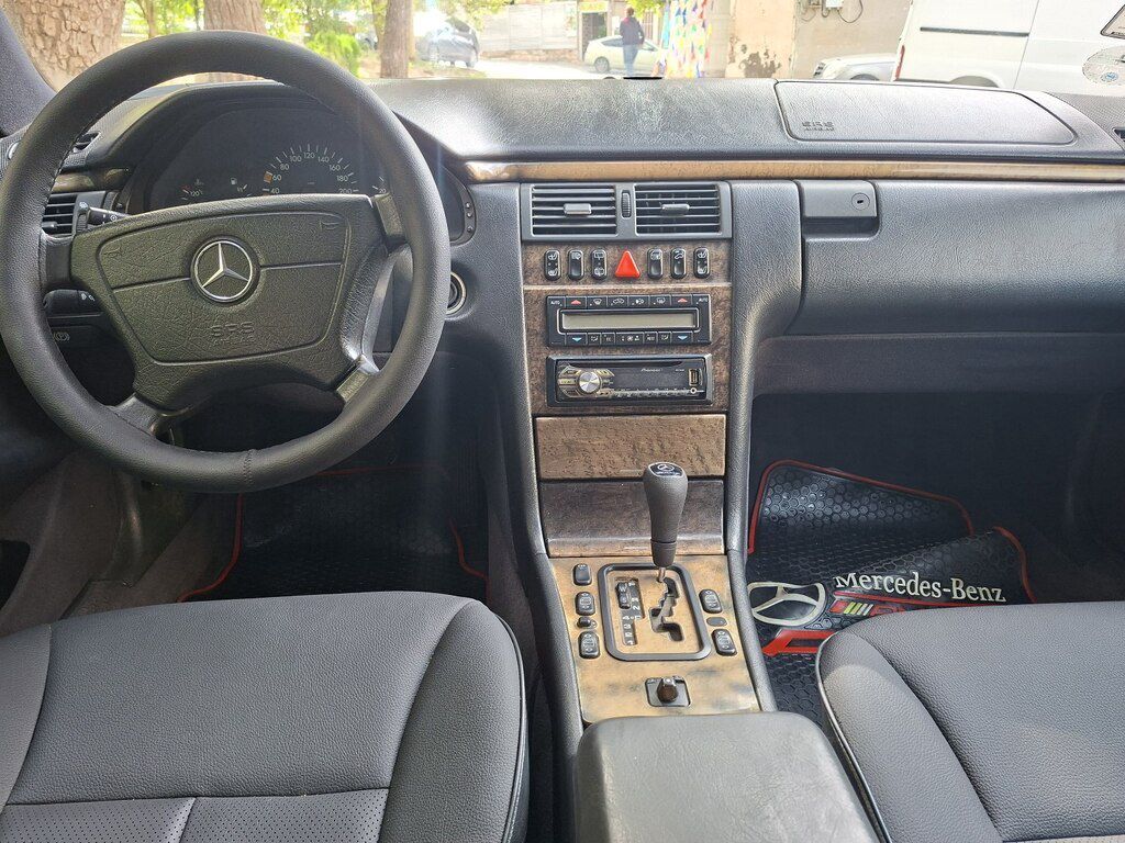Mercedes E 240, 2.4 L, 1998 il, 421 987 km 90-ZX-740 — Avtomobillər, Bakı (4)