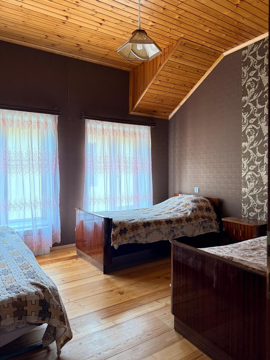 İcarəyə verilir 4 otaqlı həyət evi/bağ evi 200 m² — Ev, villa, Quba (7)