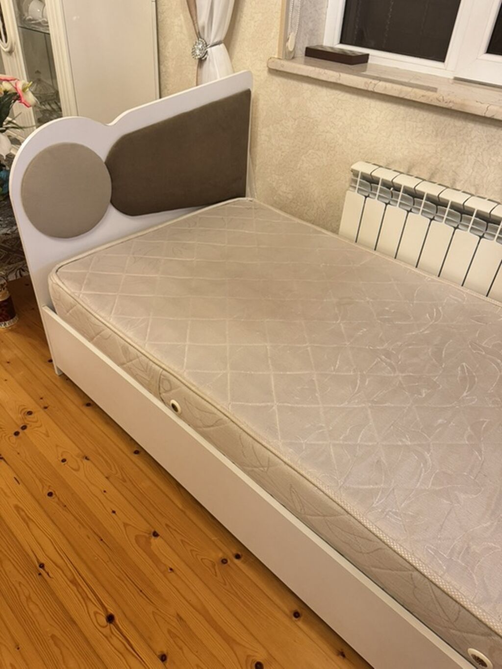 Tək nəfərlik çarpayı və döşək dəsti - Ölçü: təxmini 95x206sm tək — Yataqlar, Digah (3)