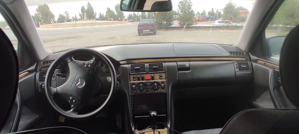 Mercedes E 240, 2.4 L, 1999 il, 480 000 km 77-TG-905 — Avtomobillər, Şirvan (10)