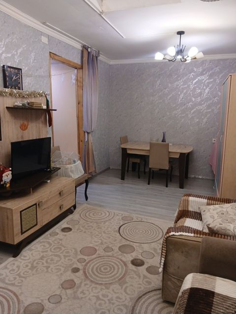 Satılır 2 otaqlı köhnə tikili 50 m² — Bakı