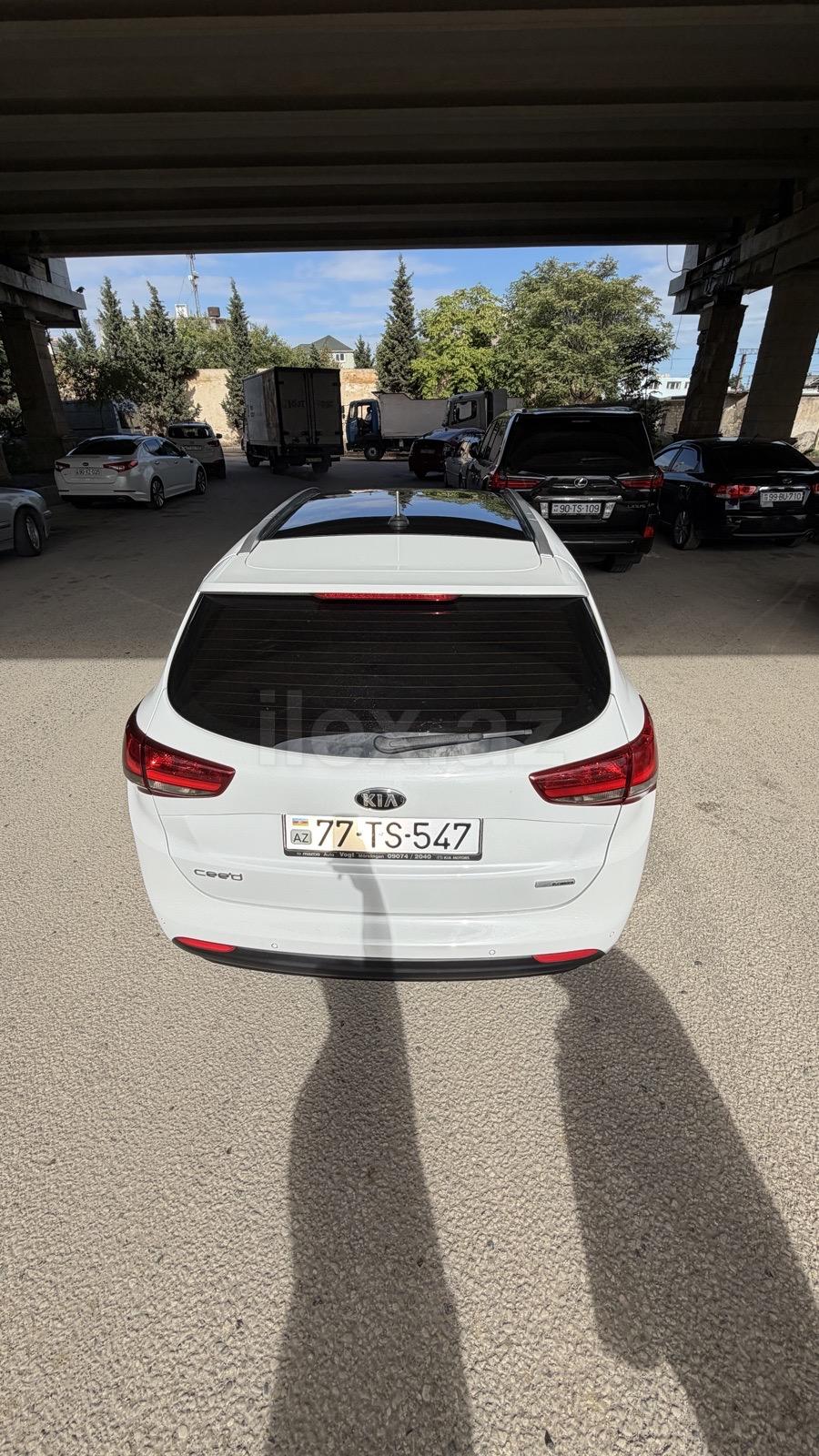 2016 Kia Ceed SW, 1.6 L, 2016, 191,000 km 77-TS-547 — Avtomobillər, Bakı (9)