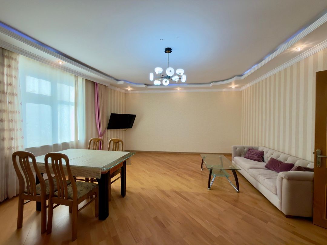 Satılır 3 otaqlı yeni tikili 135 m² — Mənzil, Bakı (4)