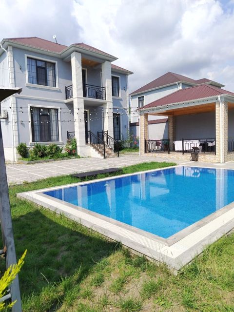 Villa, Qəbələ ş — Qəbələ