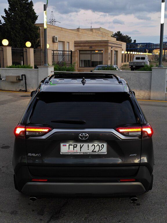 Toyota RAV4, 2.0 L, 2019 il, 61 000 km — Avtomobillər, Bakı (2)