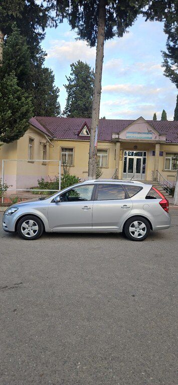 Kia Ceed SW, 1.4 L, 2010 il, 283 000 km — Avtomobillər, Tovuz (7)