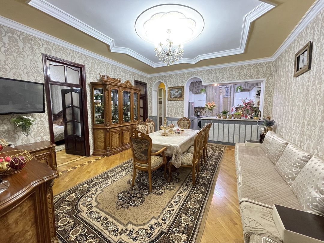 Satılır 9 otaqlı həyət evi/bağ evi 300 m² — Ev, villa, Bakı (5)