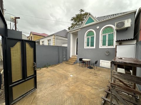 Satılır 2 otaqlı həyət evi/bağ evi 70 m² — Bakı