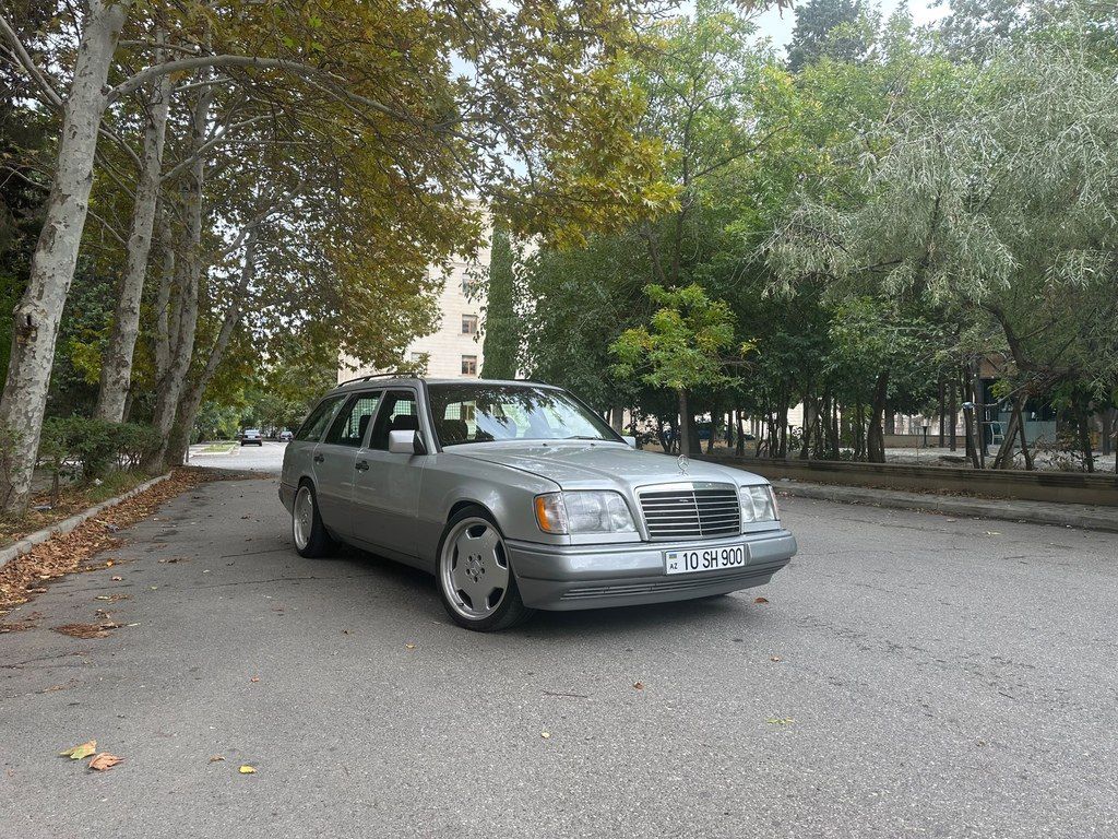 Mercedes E 220, 2.2 L, 1995 il, 270 000 km 10-SH-900 — Avtomobillər, Bakı (3)