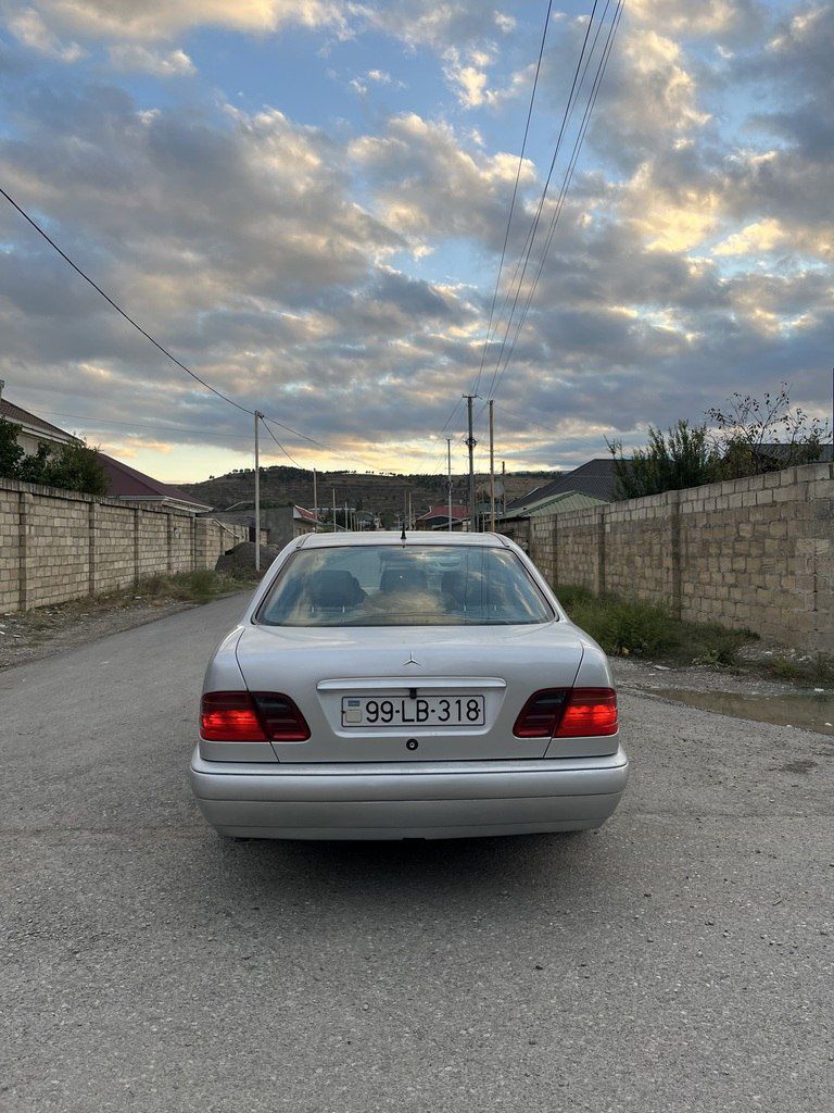 Mercedes E 220, 2.2 L, 1998 il, 543 000 km 99-LB-318 — Avtomobillər, Şabran (2)