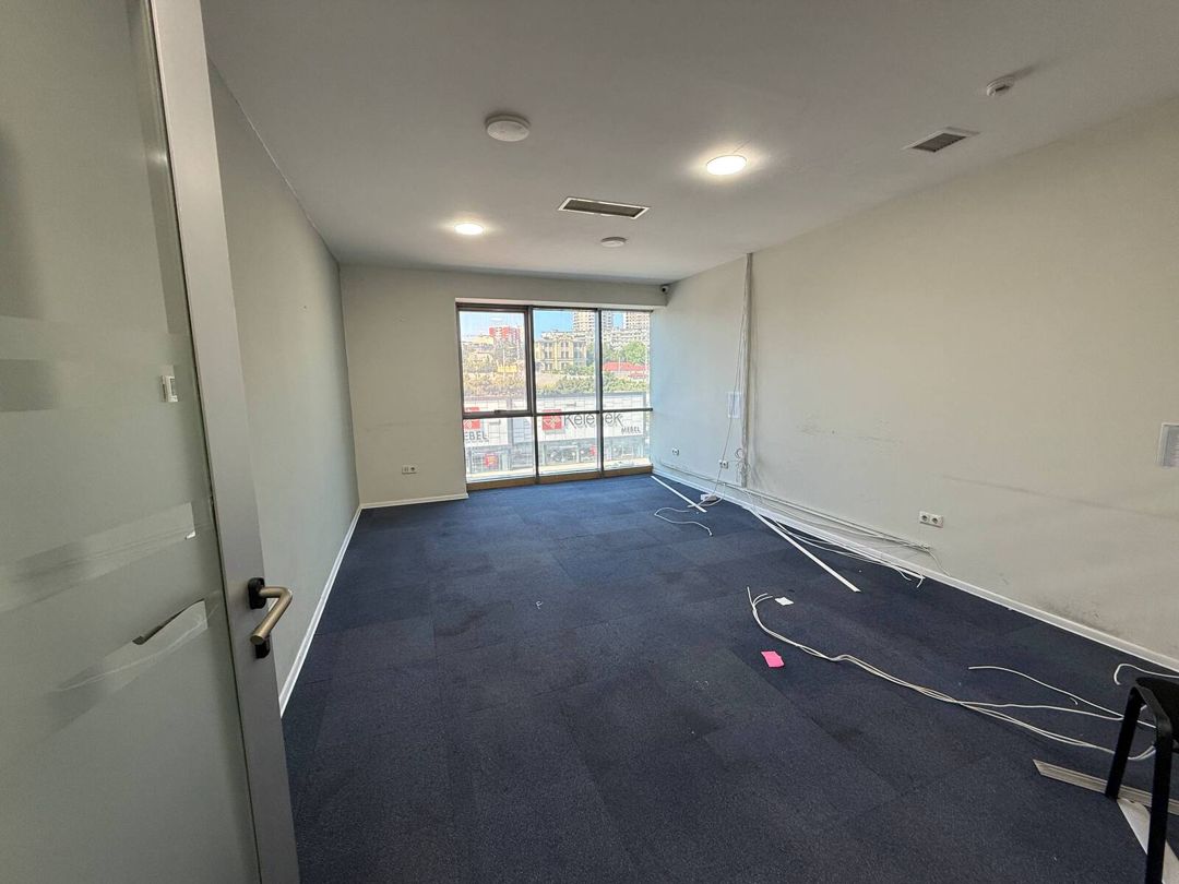 İcarəyə verilir 6 otaqlı ofis 250 m² — Ofis, Bakı (4)