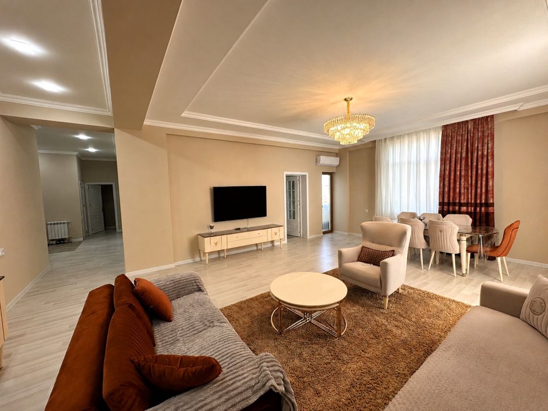 Satılır 3 otaqlı yeni tikili 123 m² — Mənzil, Bakı (2)
